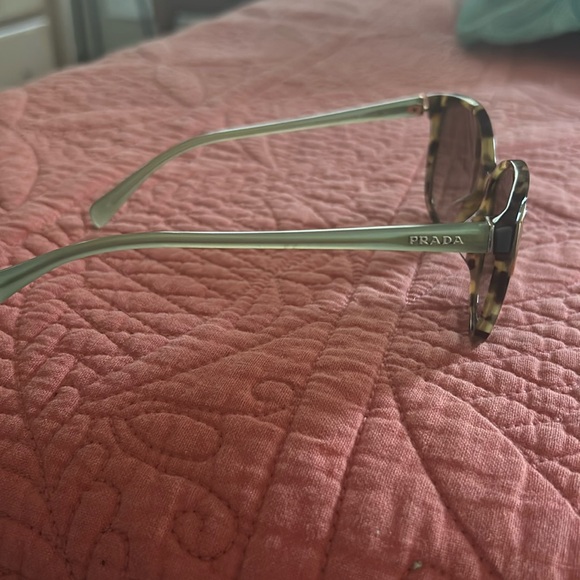 PRADA POLARIZED BROWN AND TEAL SUNGLASSES GOLD CONCEPTUAL SPR 010 55017 - Picture 2 of 4